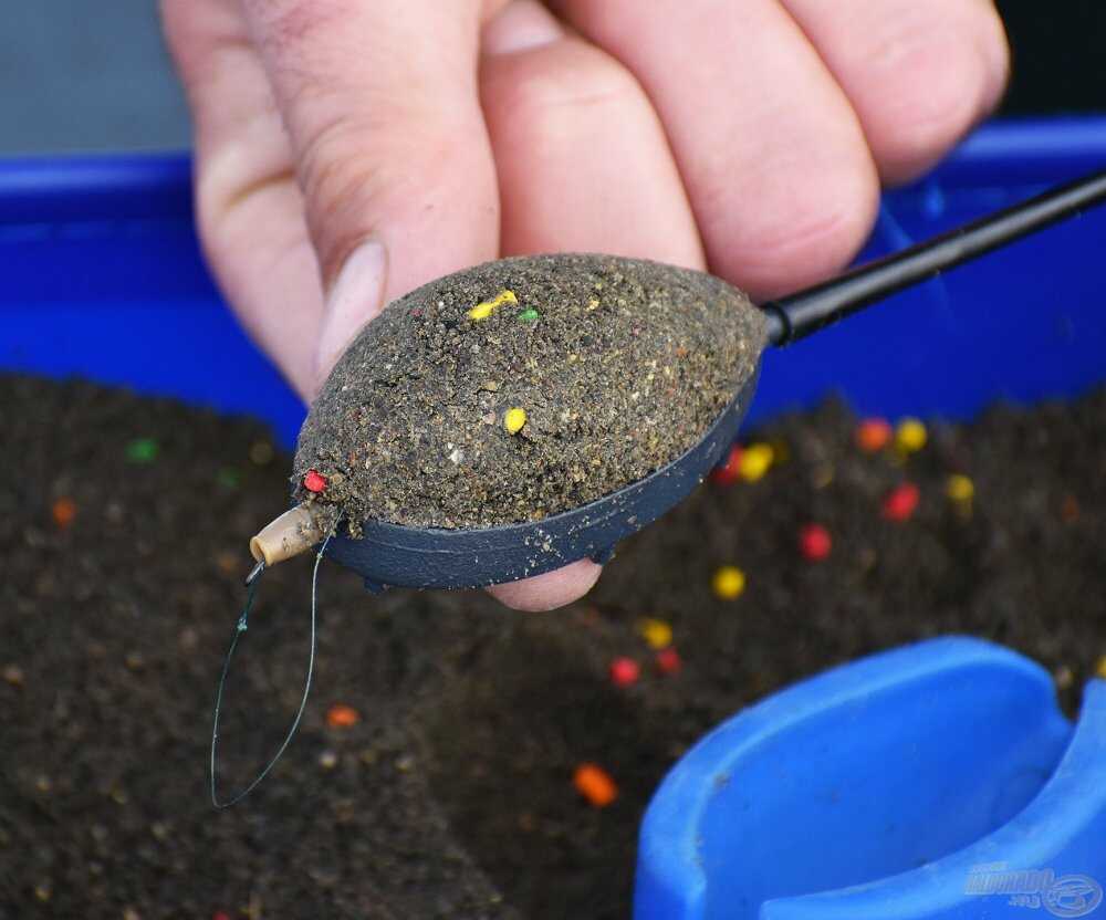 Haldorádó Tornado Method Mix Squid + Peach 500g