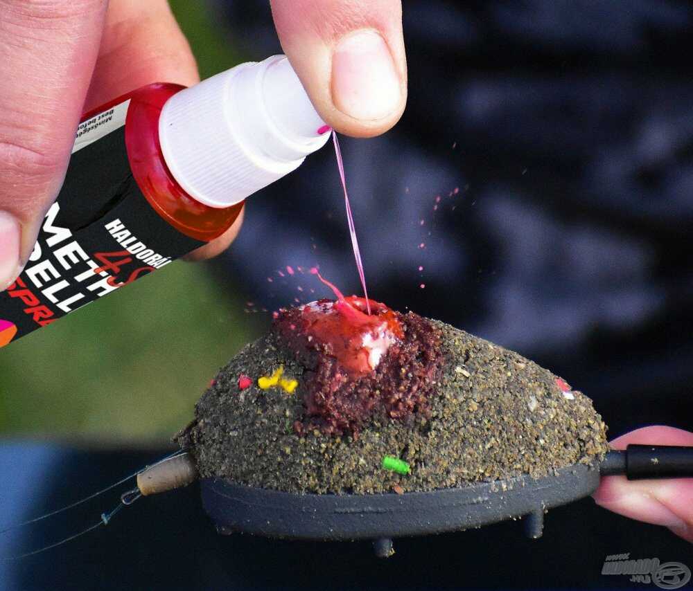 Haldorádó 4S Method Pellet Spray Strawberry + Squid 30ml
