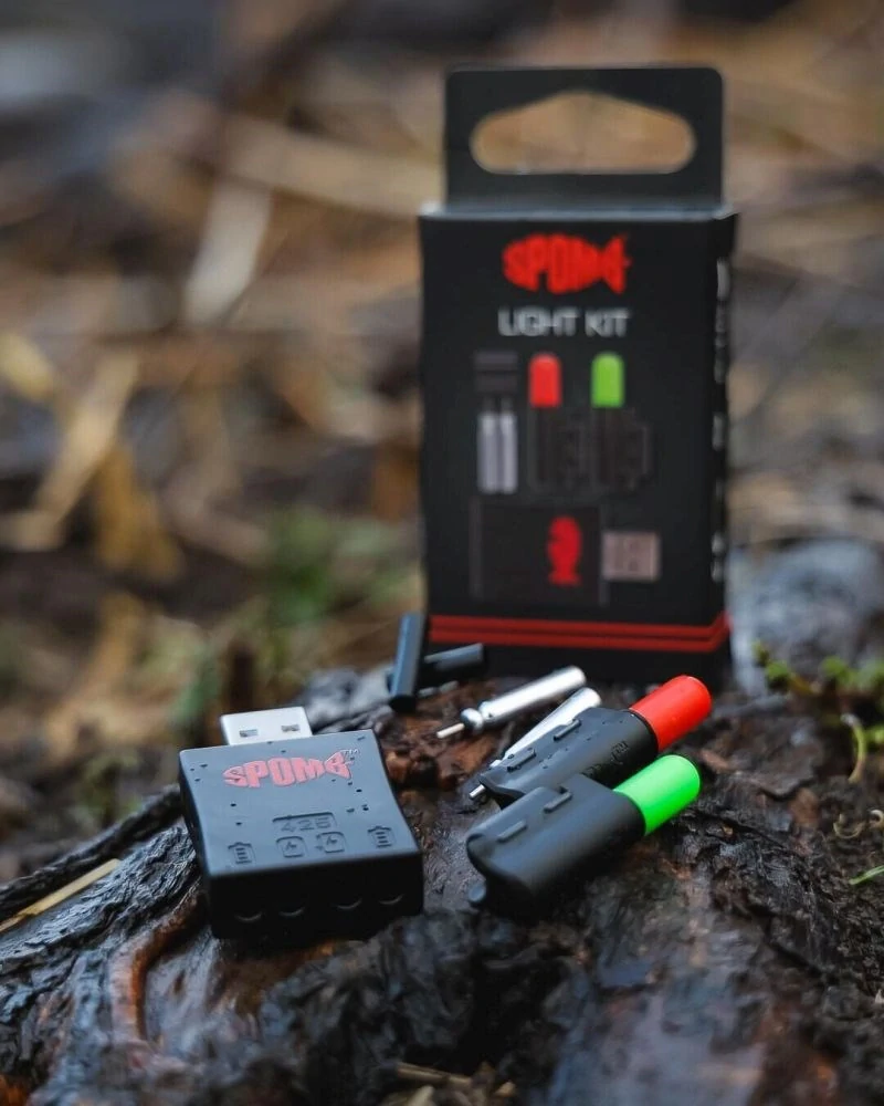 Spomb Světlo na raketu Light Kit (2 světla + nabíječka)