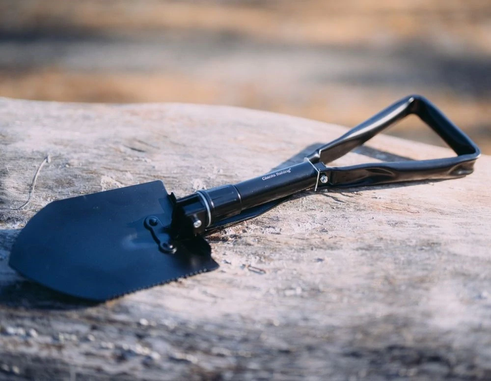 Giants fishing Lopatka skládací Camping Shovel