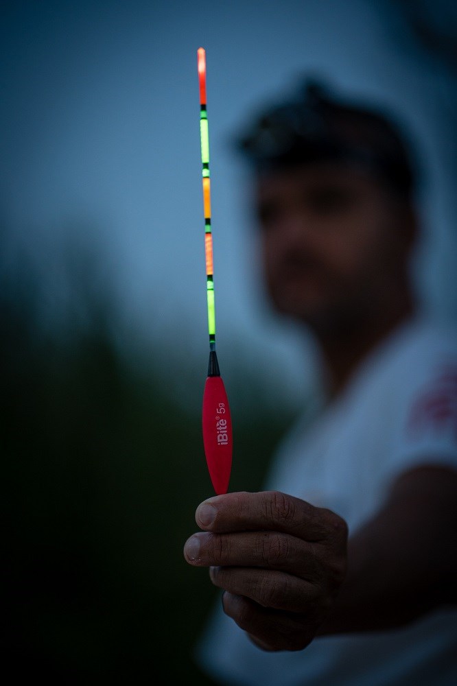 iBite Splávek svítící Cigar Neon zelený 8g