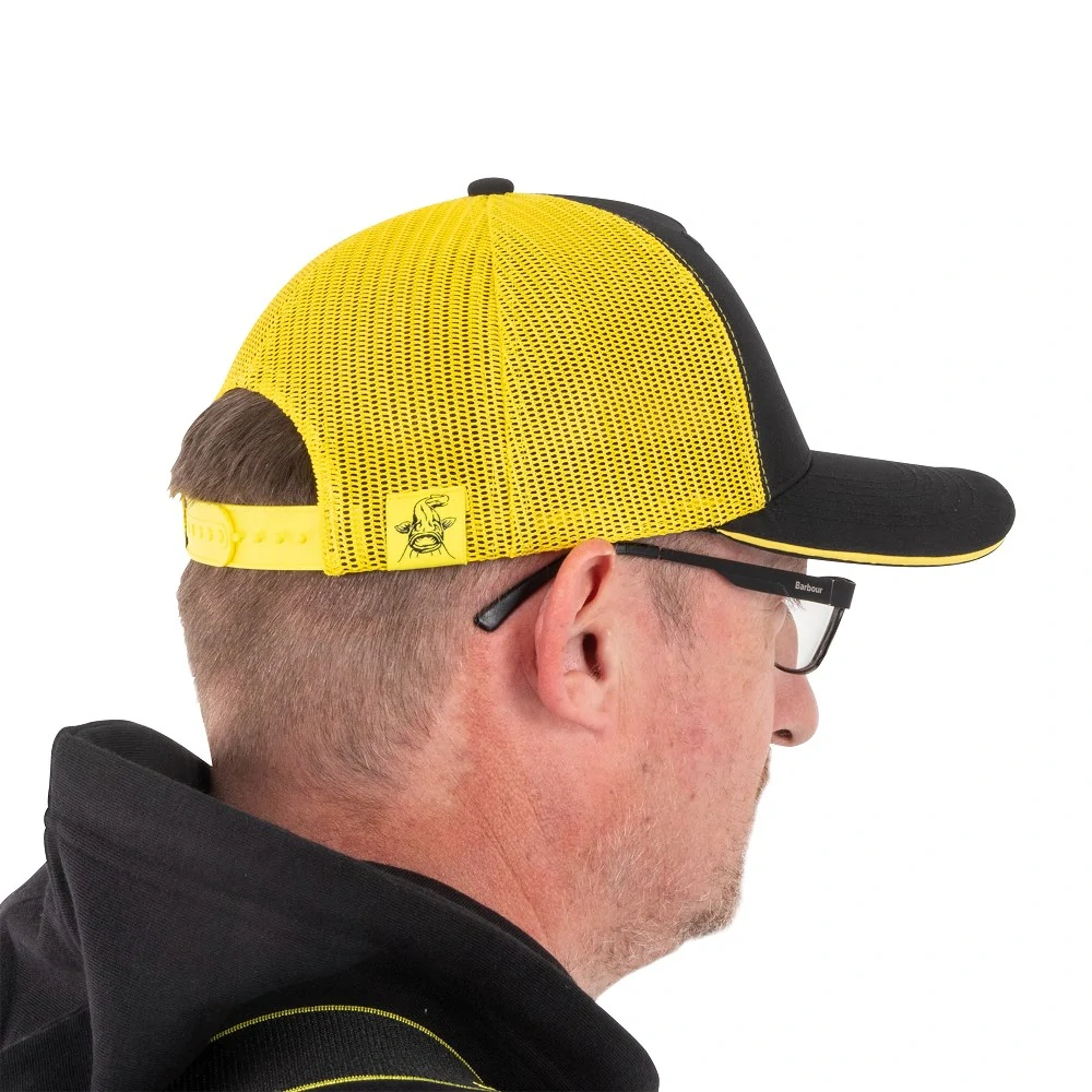Black Cat Kšiltovka Black and Yellow Trucker Cap