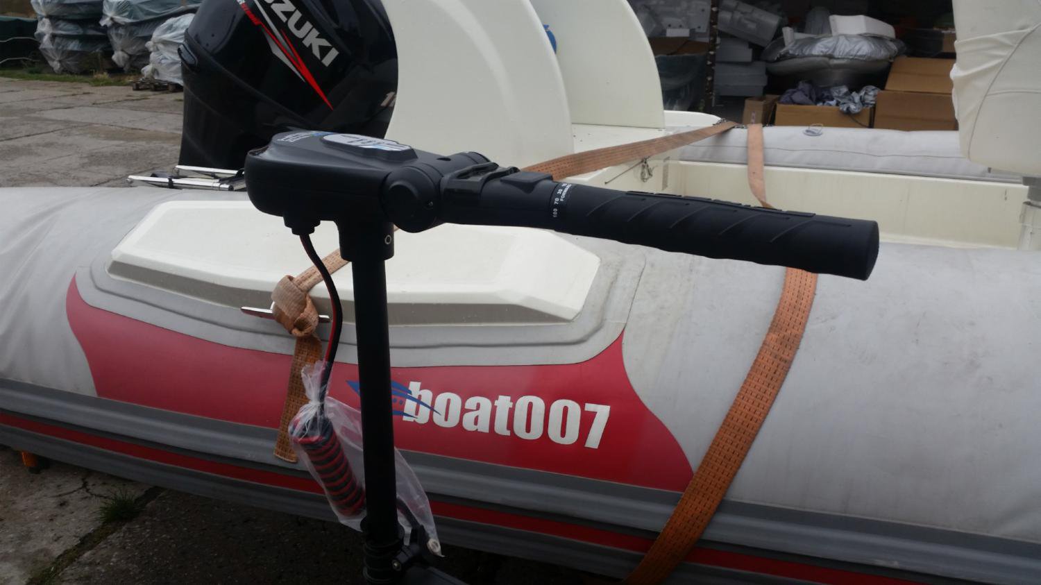 Haswing Elektromotor 65 lb s maximilizerem a sklopnou rukojetí