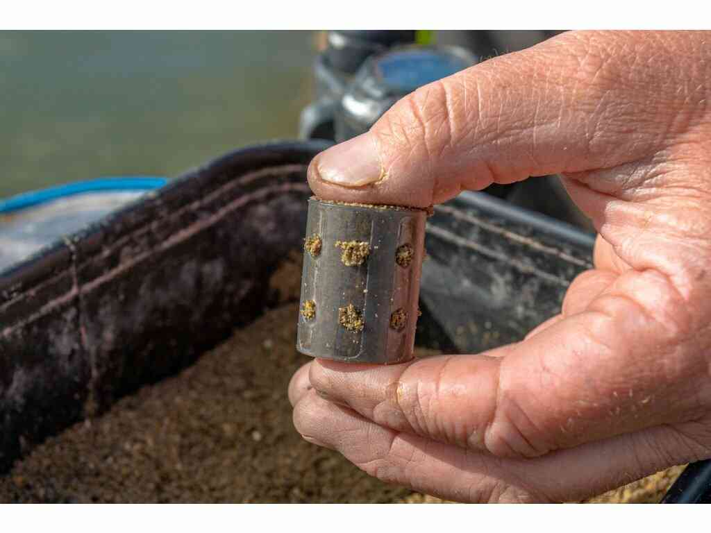 Preston Innovations Feederové krmítko Hexmesh Plastic Open End Feders Medium 40g