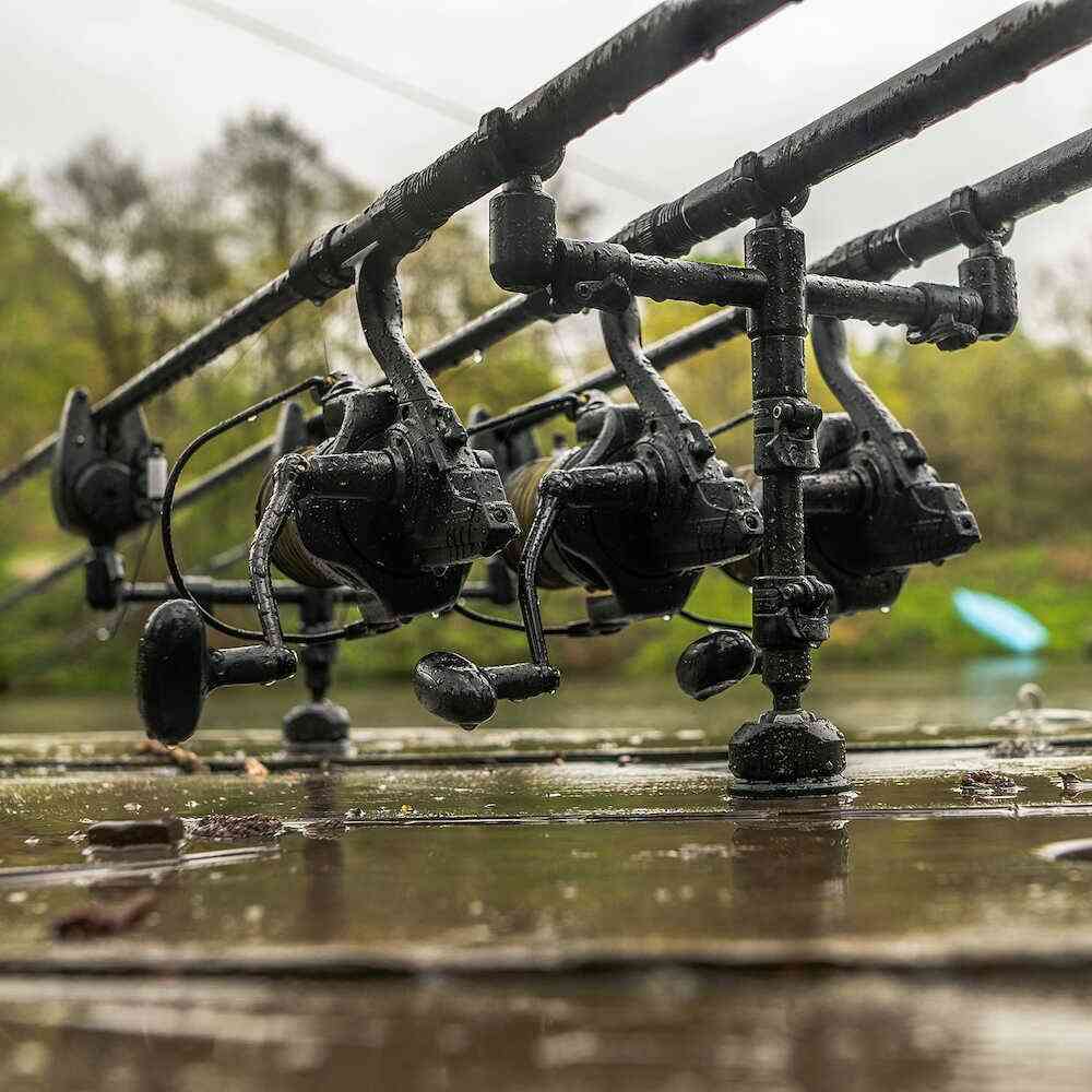 Avid Carp Hrazda Adjustable 2 Rod Buzz Bar