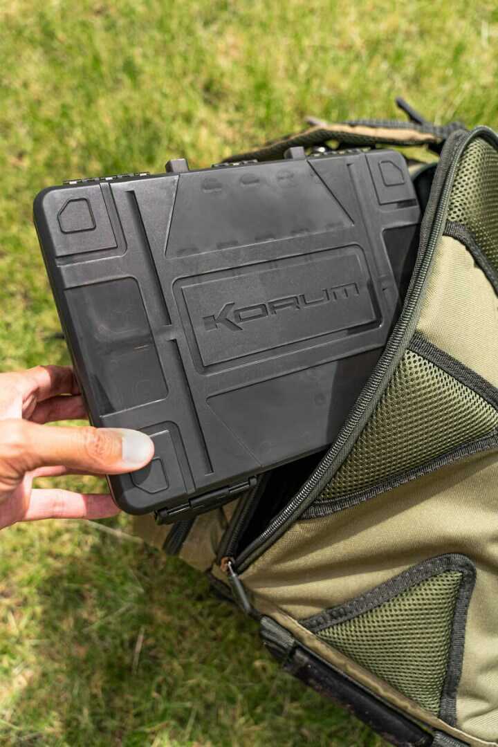 Korum Tackle Blox Loaded s příslušenstvím