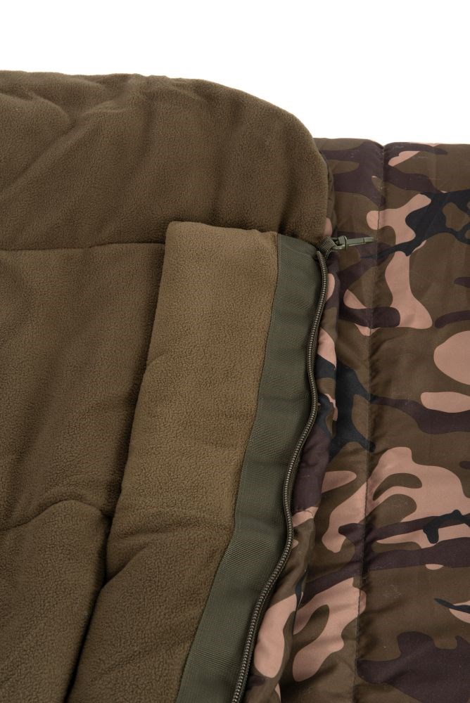 Fox Lehátko se spacákem Camolite Sleep System