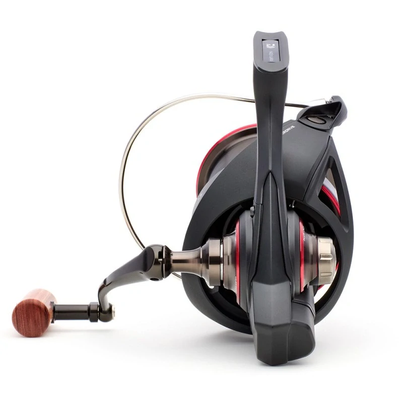 Daiwa Naviják 26 Tournament Basia 45 SCW QD
