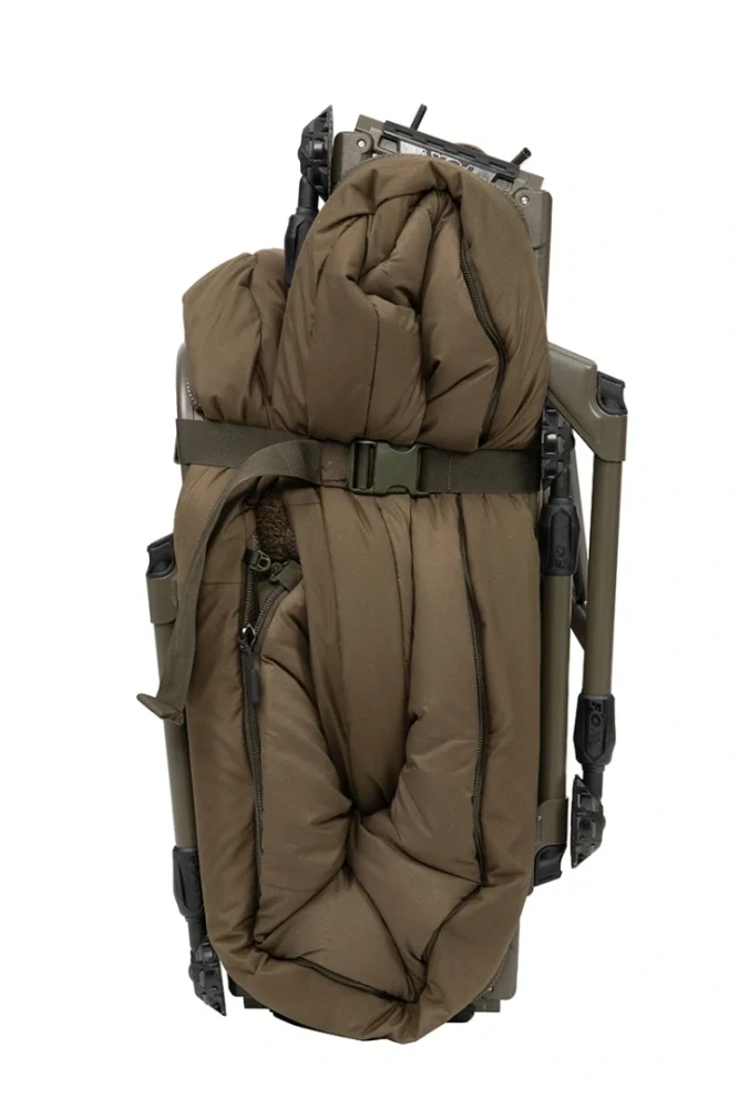 Fox Lehátko se spacákem Flatliner X MF8 All Season System