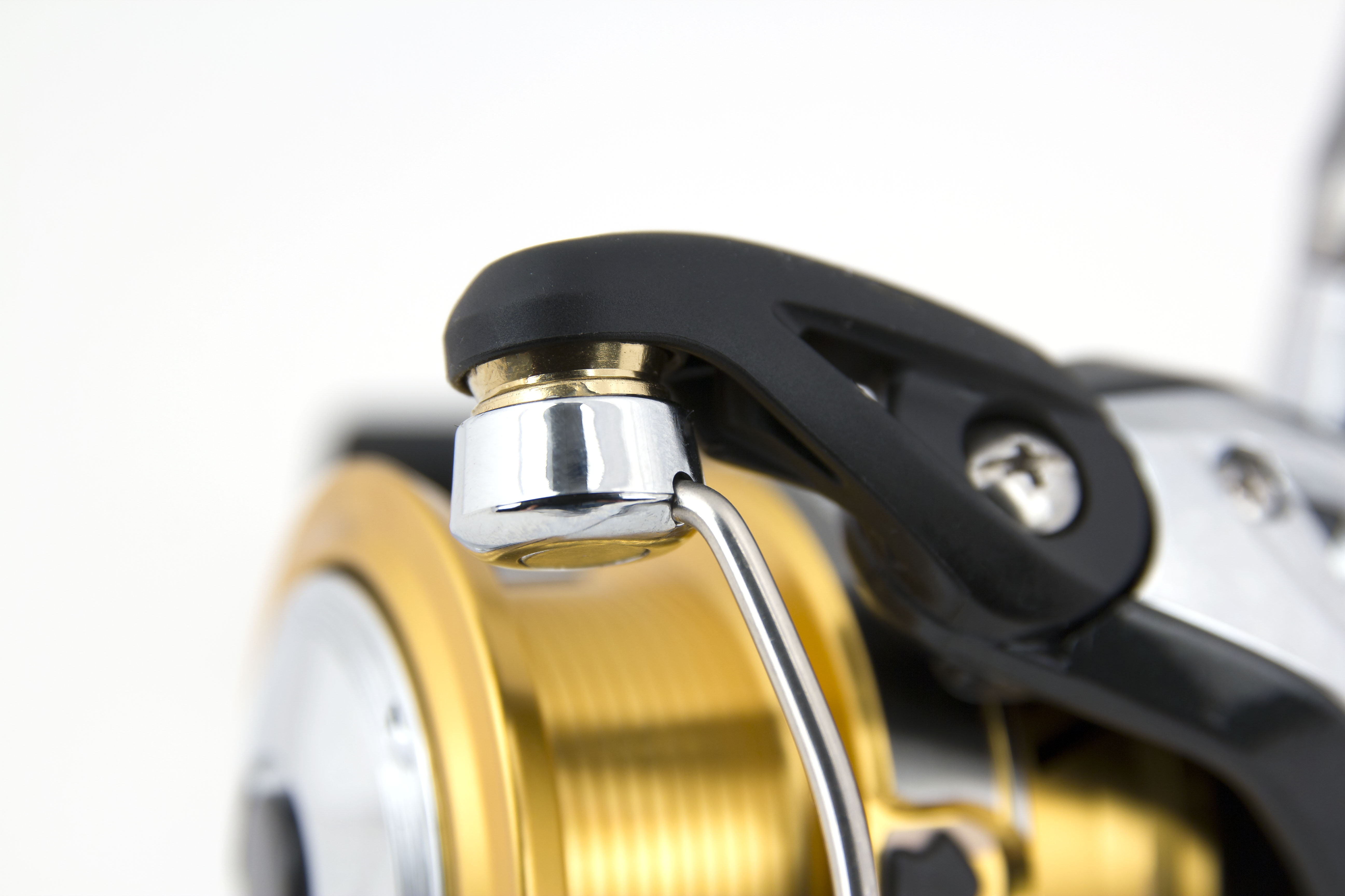 Shimano Naviják Sahara 3000SS HG DH RD