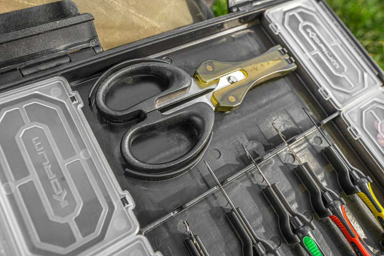 Korum Tackle Blox Loaded s příslušenstvím