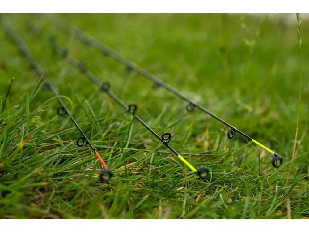 Preston Innovations Prut Monster Xtreme Distance Feeder 4,0m/180g/3-dílný