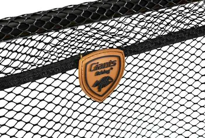Giants fishing Podběrák Deluxe Landing Net Rubber 70x60cm/ 2x rukojet