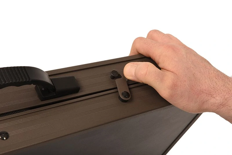 Fox Stolek Session Table with Storage