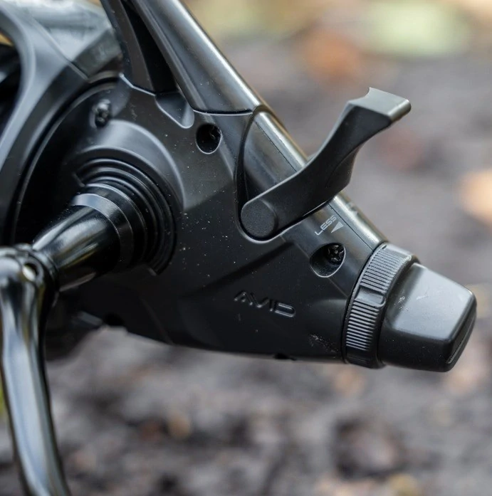 Avid Carp Naviják Revolve 8000FS