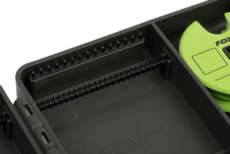 Fox Pouzdro na návazce Edges Large Rig And Disc Box Inc 50 Pins 7 Discs