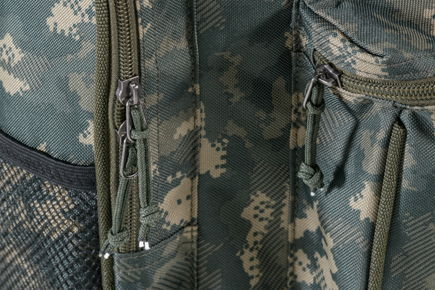 Mivardi Batoh Multi Camo 30l