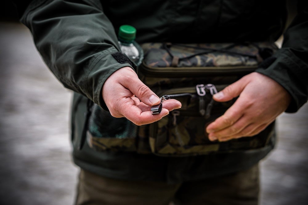 Giants fishing Vláčecí taška Spinning Kidney Bag 