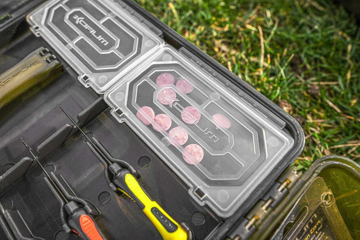 Korum Tackle Blox Loaded s příslušenstvím
