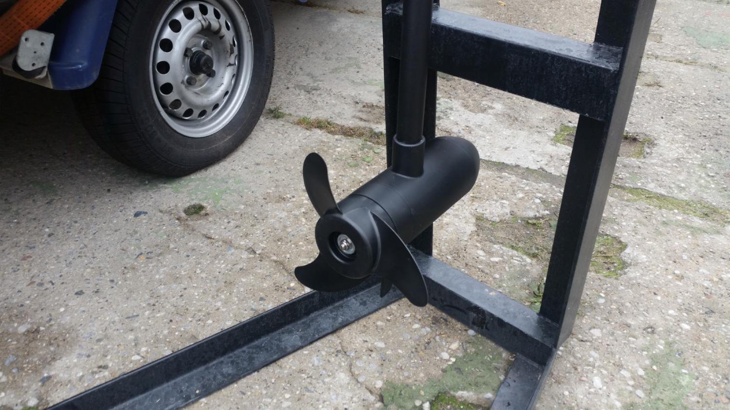 Haswing Elektromotor 65 lb s maximilizerem a sklopnou rukojetí