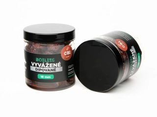 Carpsonbaits Vyvážené dipované boilies CB1 18mm/250ml