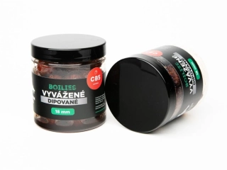 Carpsonbaits Vyvážené dipované boilies CB5 18mm/250ml