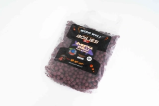 Magic Wolf Krmné Boilie Švestka/Chilli 20mm/5kg